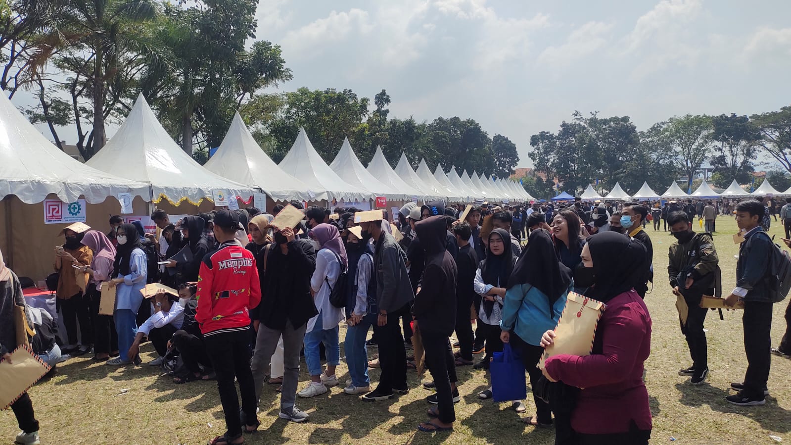 Hari Kedua Job Fair 2022 Diikuti 2.000 Peserta