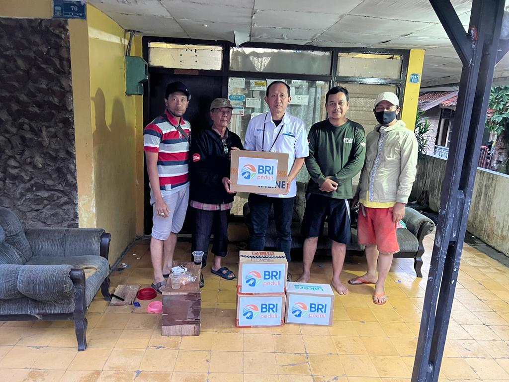 Cepat Tanggap Bencana Banjir, BRI Salurkan Bantuan ke Warga Ciledug, Tangerang dan Garut