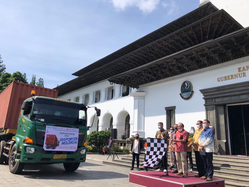 Kelapa Parut Pangandaran Perlahan Mendunia