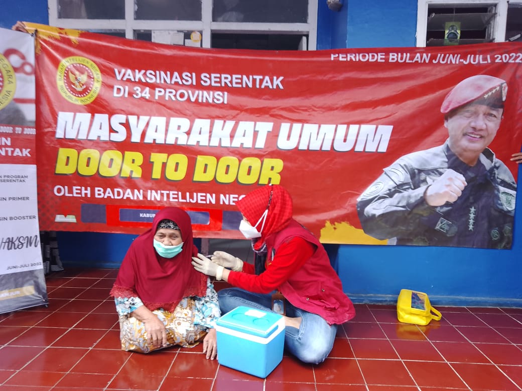 Enam Ribu Dosis Vaksin Disalurkan BIN RI di Karangtengah Cianjur