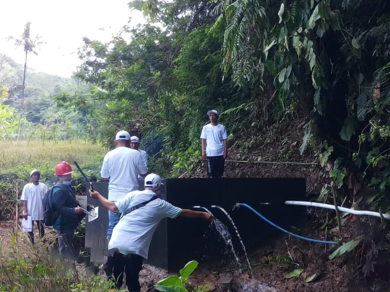 Hadapi Musim Kemarau, Fasilitas Air Bersih dan MCK untuk 4 Desa di Jawa Barat