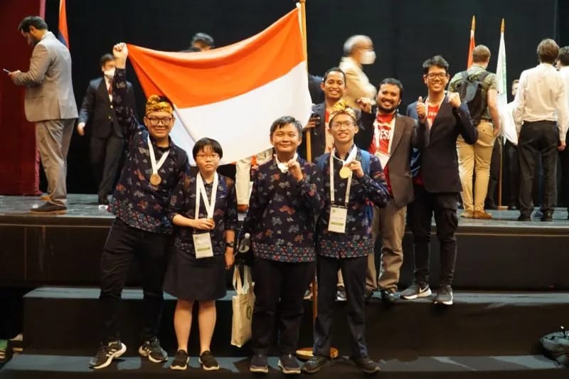 Selamat, Indonesia Sabet Dua Medali Emas dalam Olimpiade Biologi Internasional