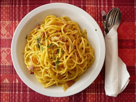 Resep Membuat Mie Gacoan yang Sedang Viral